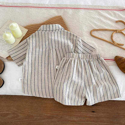 סט פסים מכופתרת קצרה ומכנס-אדיר