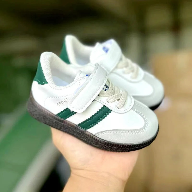 נעלי סניקרס סקוץ'