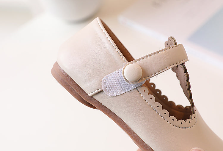 נעלי בובה רטרו עליזה